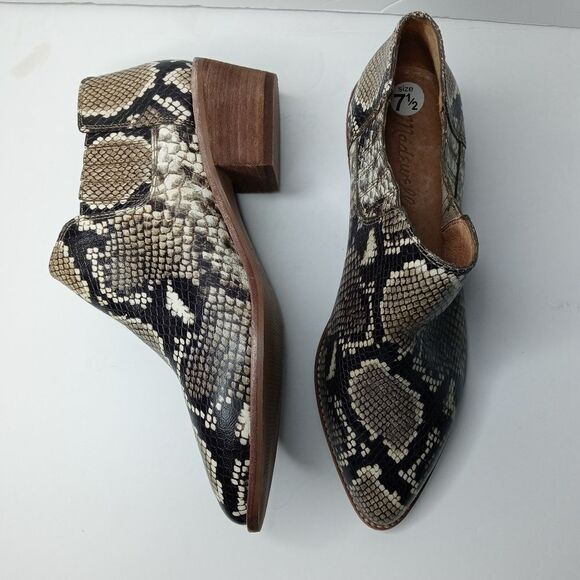 Madewell Low Chelsea Boots in Snake Embossed Leather - Picture 5 of 8